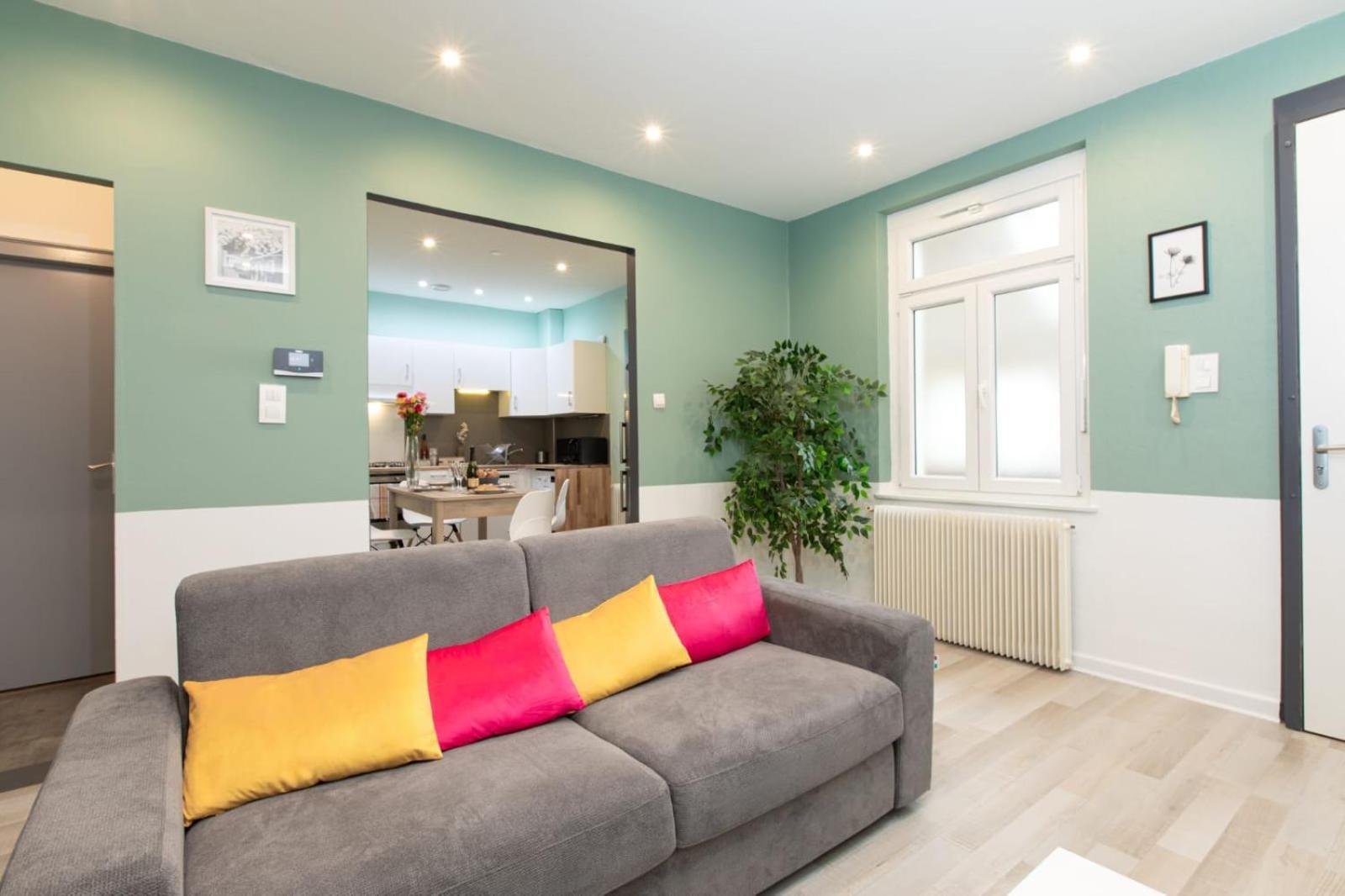 Evasion St Joseph Odysalis - Lit King Size - Parking - Proche Centre Colmar